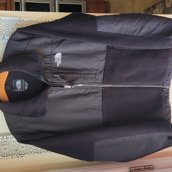 The North Face Jackets & Blazers - Vtg North Face Women's sz L  Polartec Fleece Full Zip‎ Jacket Black